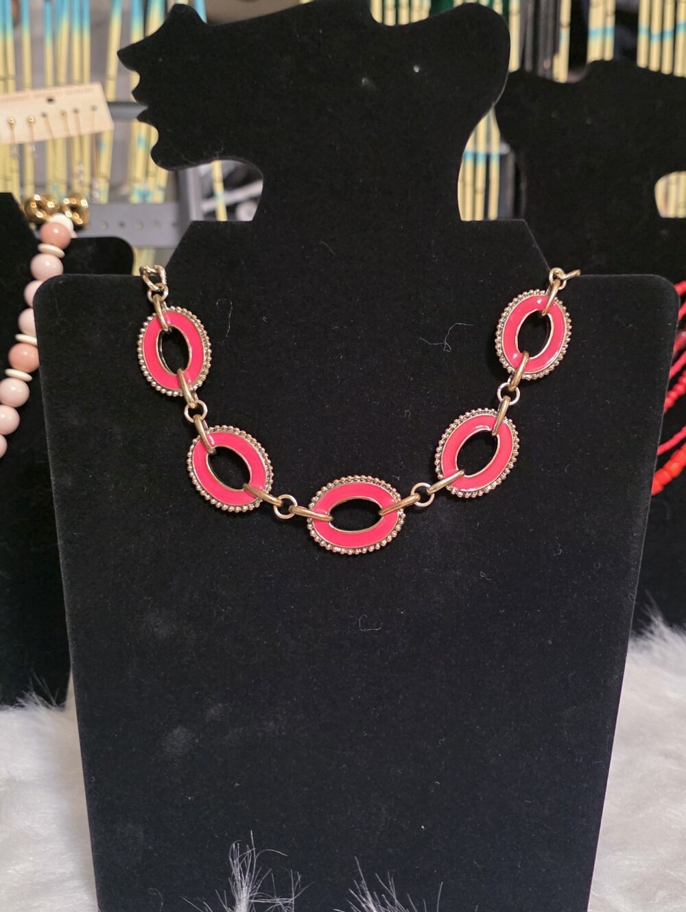 ​2028 Jewelry Co Goldtone Red Enamel Link Necklace Macy’s Vintage Style